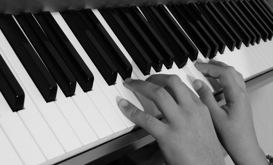 Play Piano with Both Hands